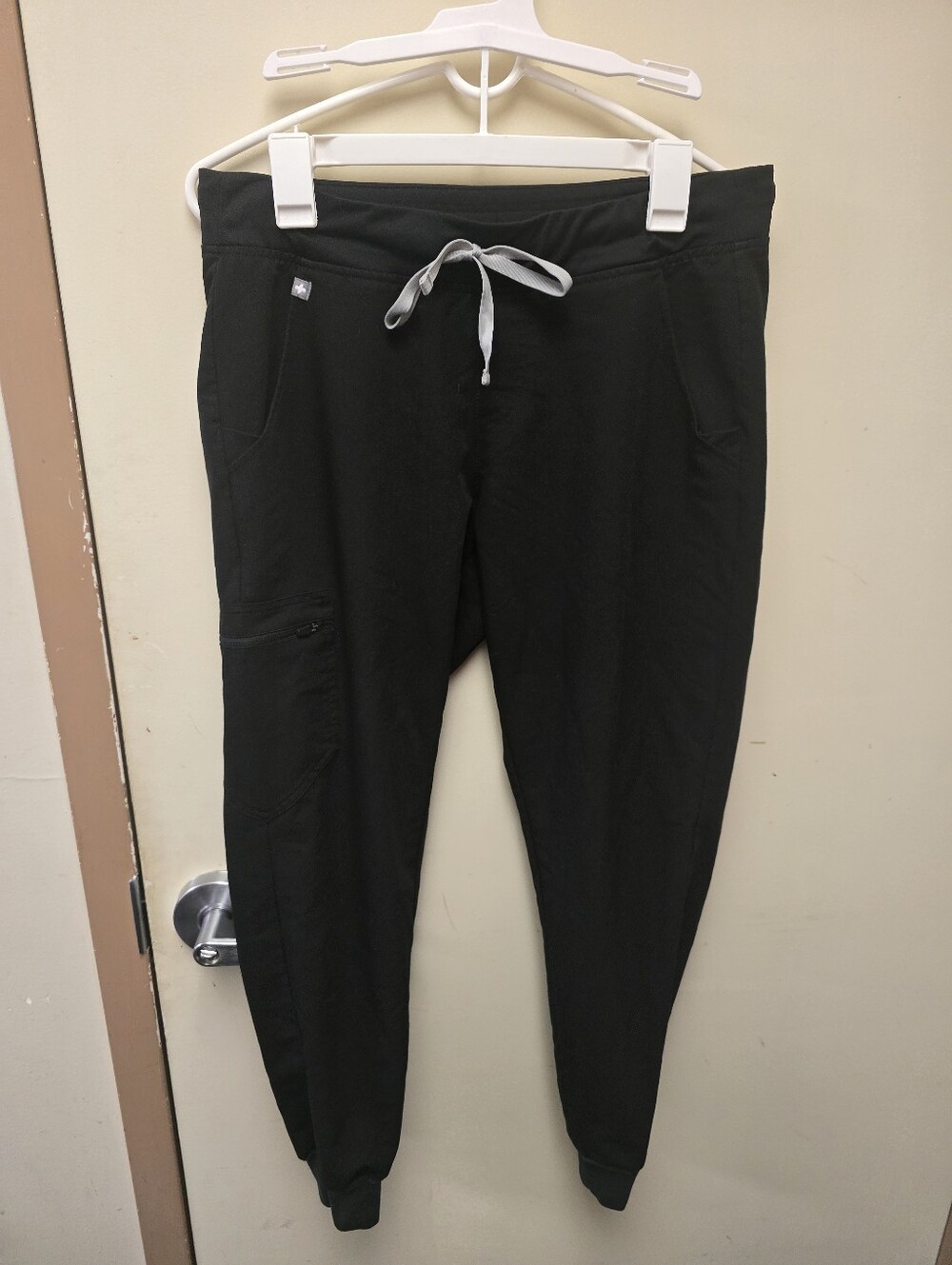 FIGS Black Jogger Scrub Pants